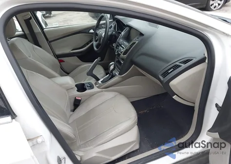 2012 Ford Focus Sel z USA, uszkodzony, nr VIN 1FAHP3H26CL230480